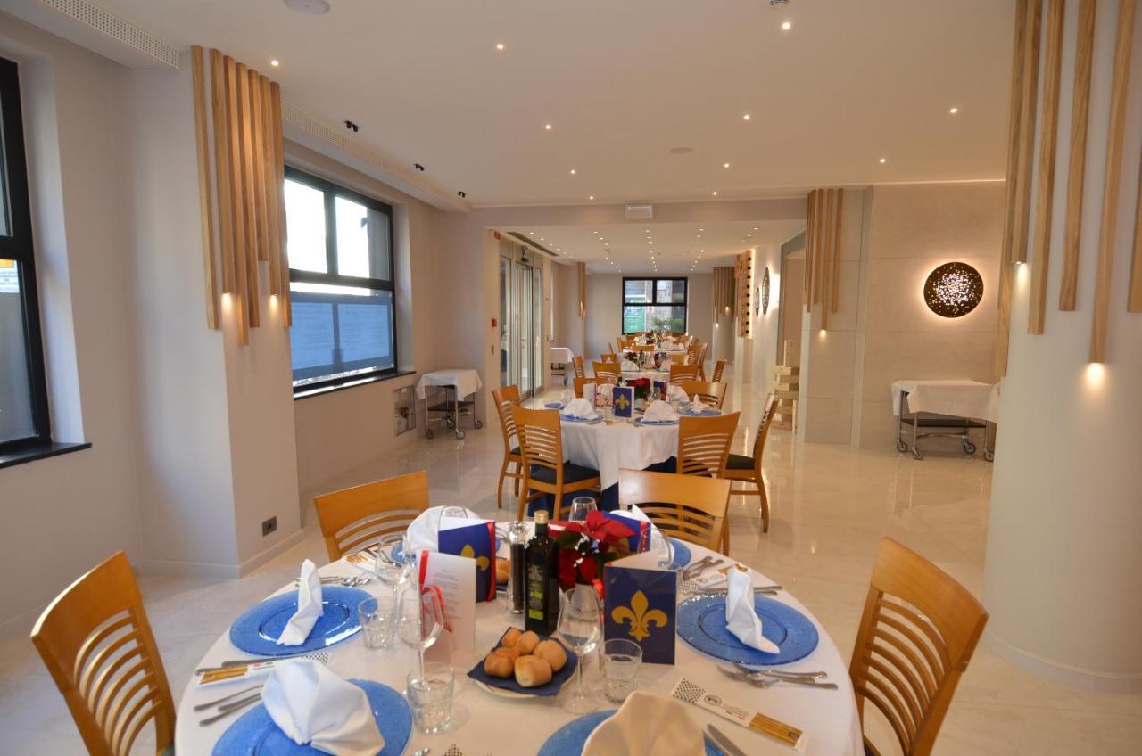 Hotel Ristorante Toscana Alassio Esterno foto