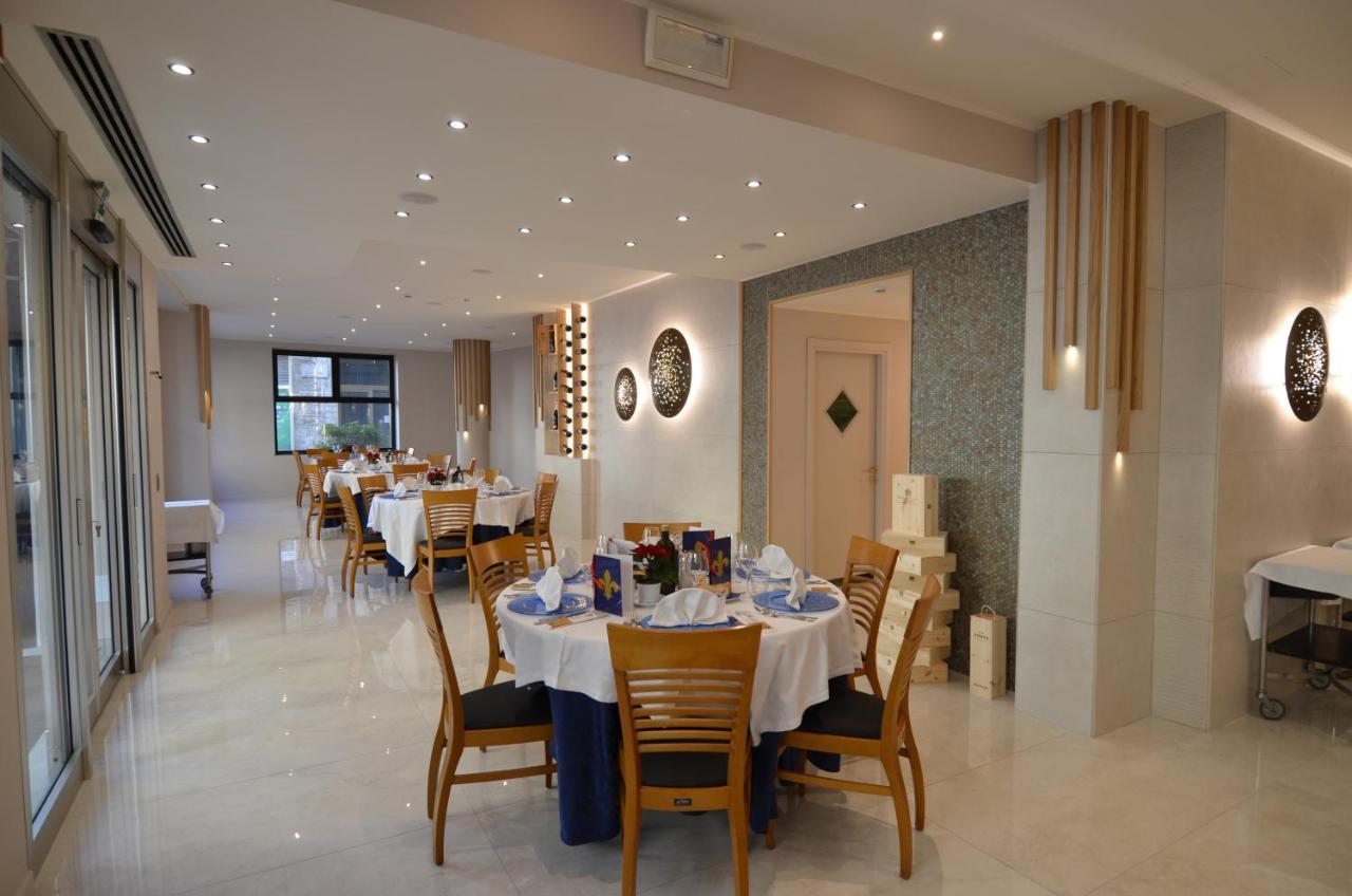 Hotel Ristorante Toscana Alassio Esterno foto