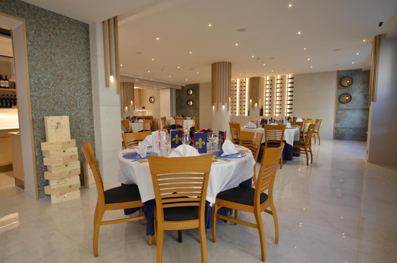Hotel Ristorante Toscana Alassio Esterno foto