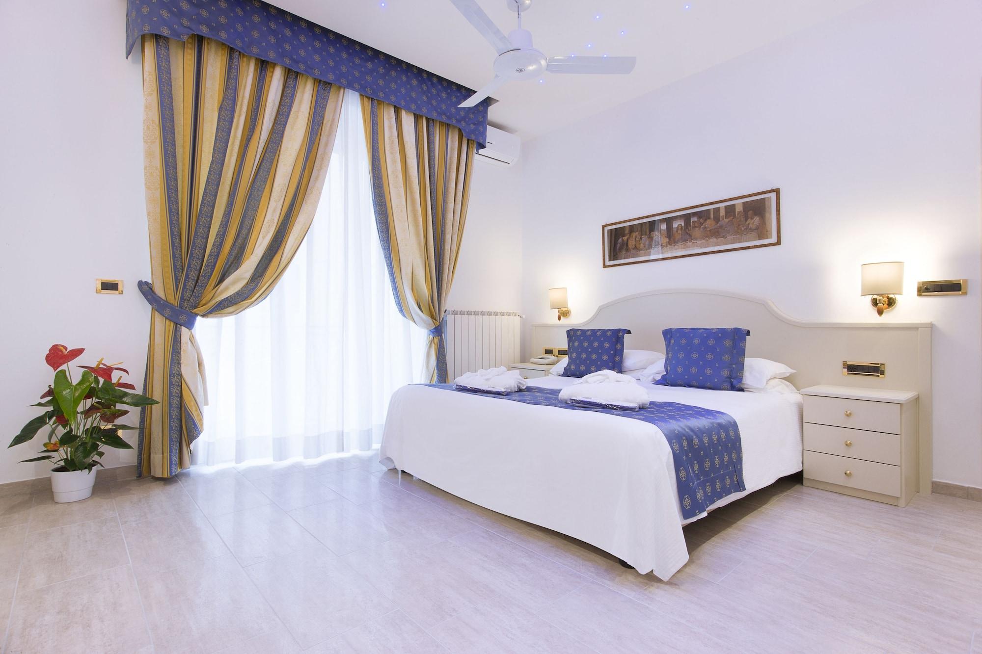 Hotel Ristorante Toscana Alassio Esterno foto
