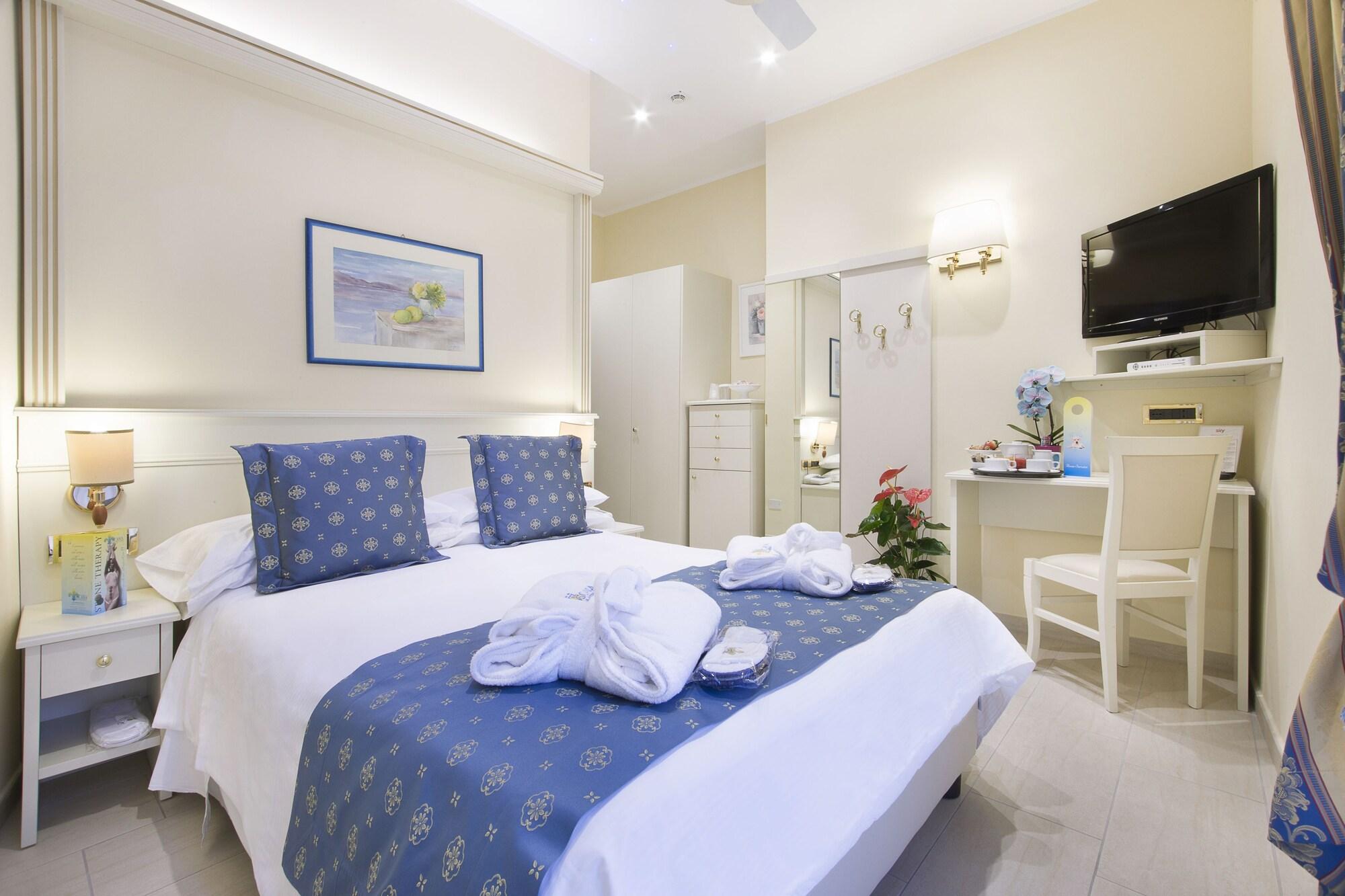 Hotel Ristorante Toscana Alassio Esterno foto